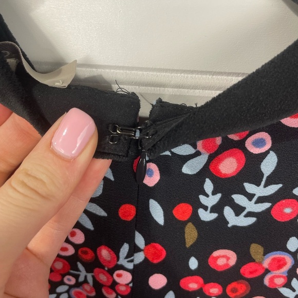 Loft Floral/Berry Long Sleeve Black Velvet Trim Keyhole Dress M Women’s EUC - Picture 3 of 13